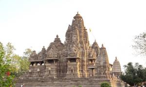 Khajurahon temppelit (Intia, Khajuraho) Kandarya Mahadevan temppeli Khajurahossa